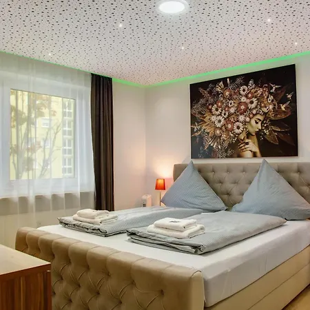 Modern Neuburg 2 - New *
